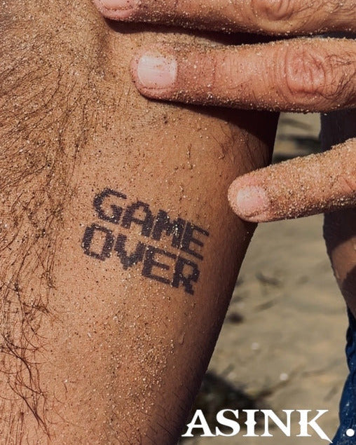 Надпис - game over